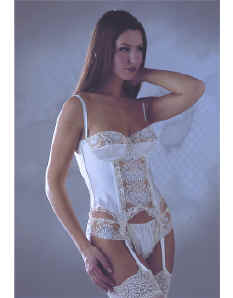 http://scripts.affiliatefuture.com/AFClick.asp?affiliateID=58630&merchantID=99&programmeID=290&mediaID=0&tracking=bridal-ling-2&url=http://www.lingerie.co.uk/Basque-by-Jane-Woolrich-2332.aspx